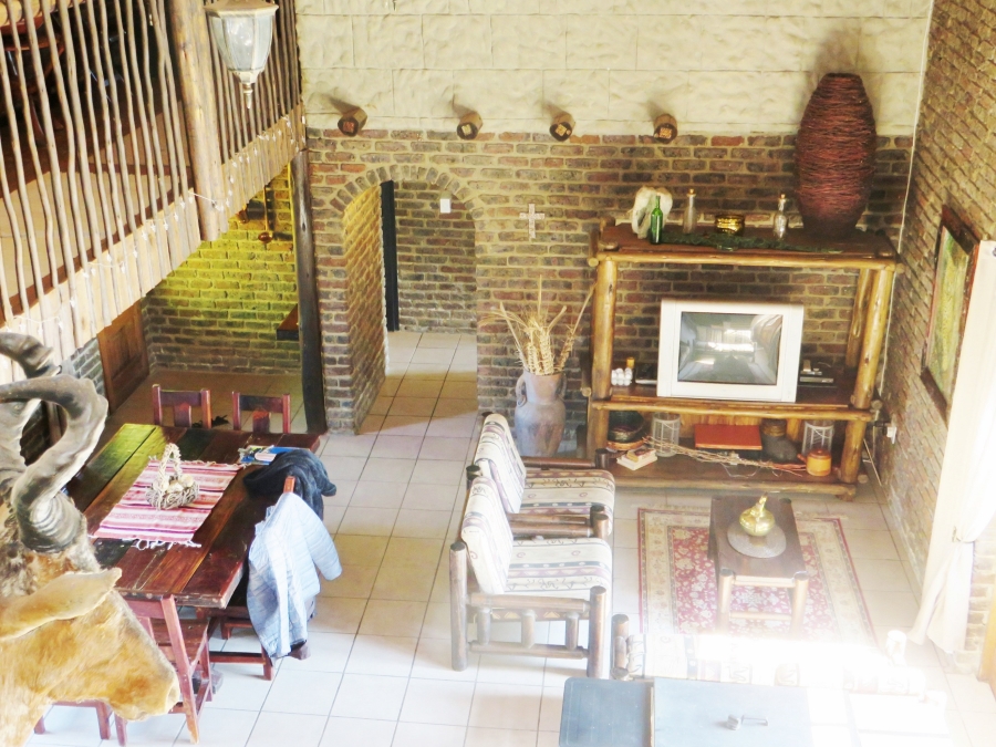 5 Bedroom Property for Sale in Oranjeville Free State